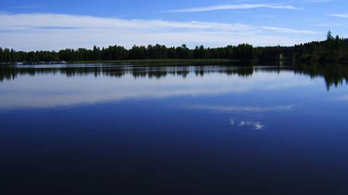 フィンランド、ミッケリ近郊で新田ユリさんが撮影した湖
